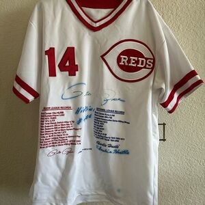 Pete Rose “Charlie Hustle Hit King” Autographed Jersey #210/500 – No COA